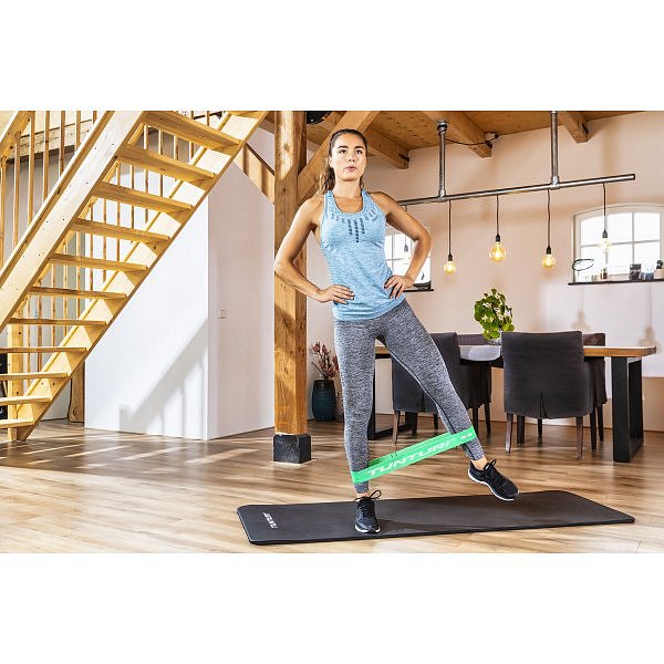 Odporová guma textilní TUNTURI Resistance Band - střední zelená