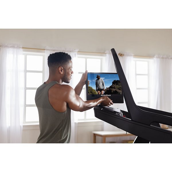 Běžecký pás NORDICTRACK Incline Trainer X16