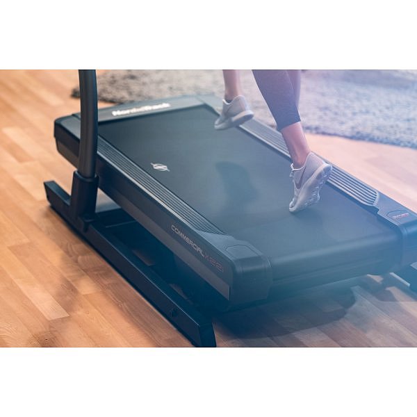 Běžecký pás NORDICTRACK Incline Trainer X22i NETL27719