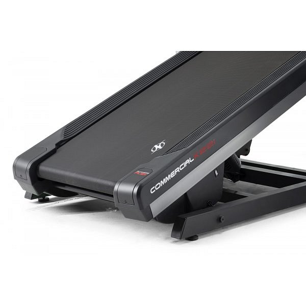 Běžecký pás NORDICTRACK Incline Trainer X22i NETL27719