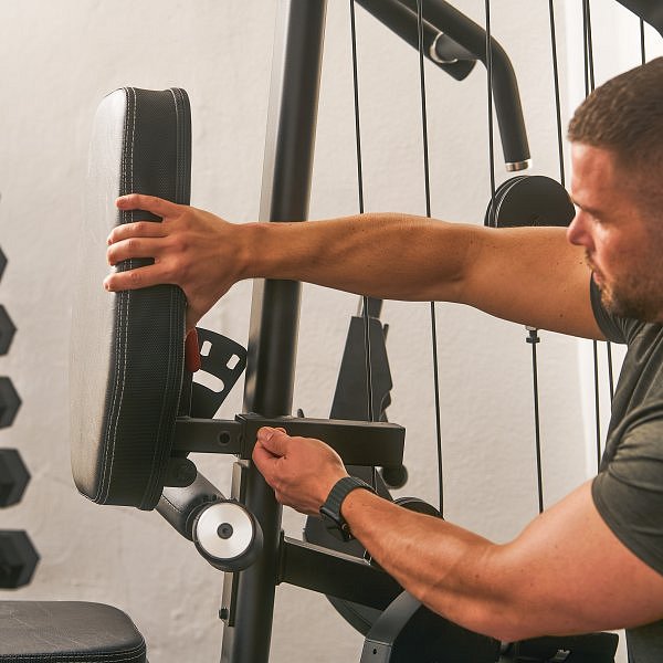 Posilovací věž HAMMER Autark 5.0